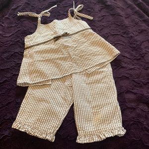 Kelly’s kids set 5/6 top and 3/4 bottoms
